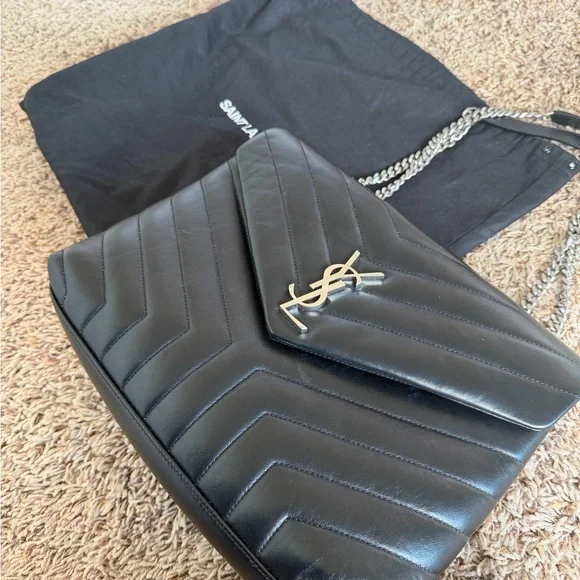 Yves Saint Laurent Black Chevron Leather Shoulder Bag - Picture 9 of 9